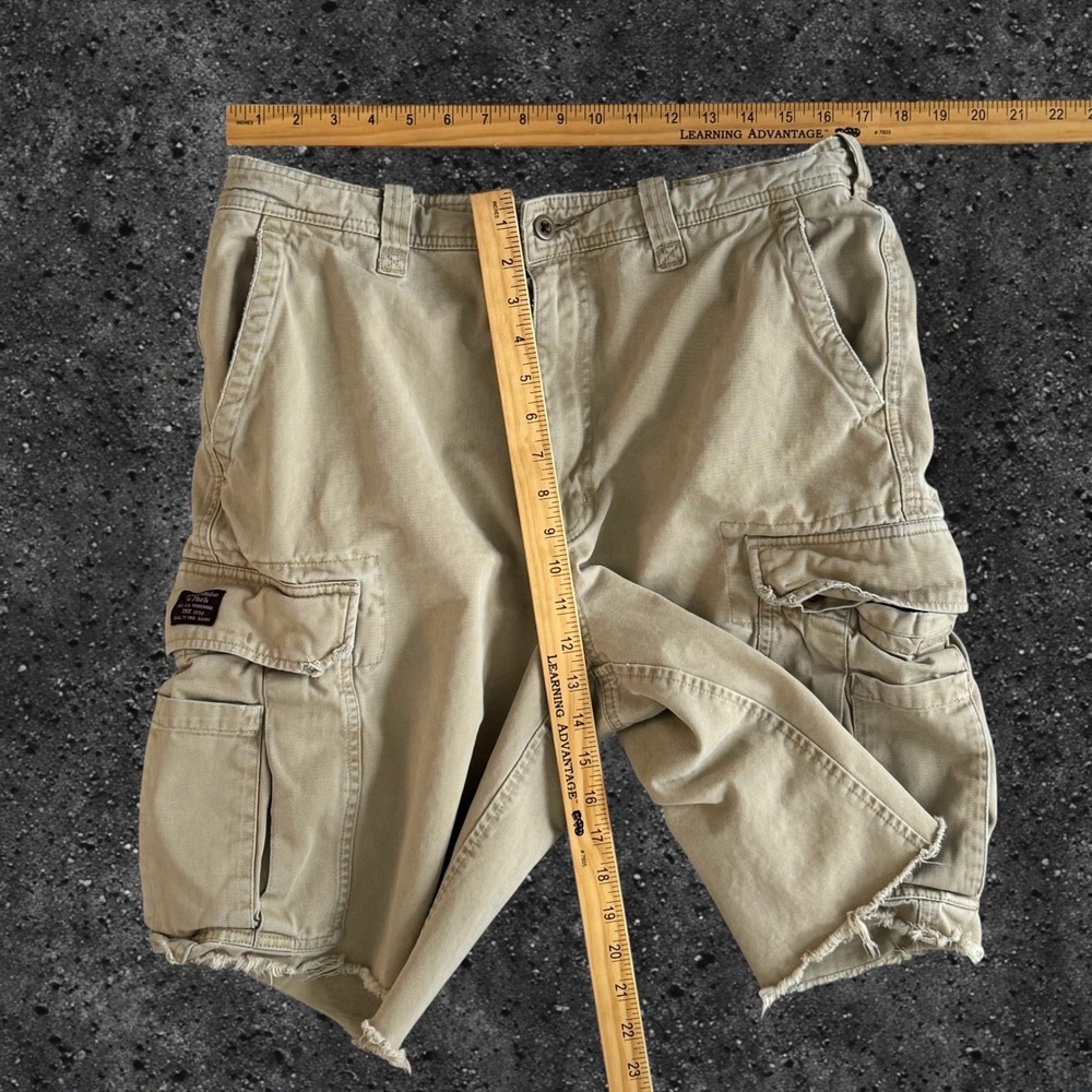 Abercrombie & Fitch Mens Khaki Cargo Shorts Raw Hem Tan Cotton 32L - Picture 6 of 7